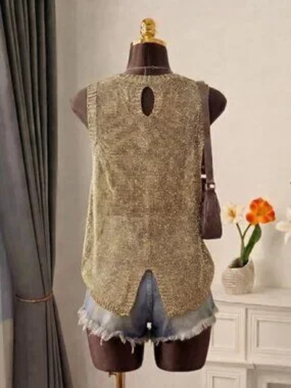 Gold Casual Women's Round Neck Asymmetric Hem Design Sleeveless Knit Top - Picture 3 of 5